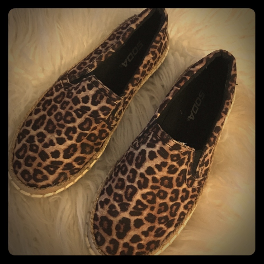 Brown cheetah print slip on shoes